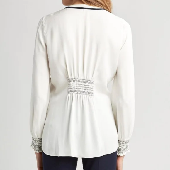 Elie Tahari Silk Vneck Ivory and Black Blouse Ladies Size Small